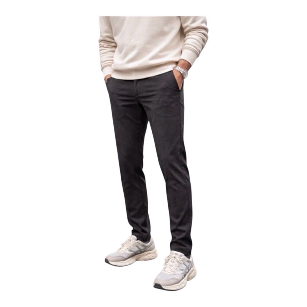 APL‎ Athletic Propulsion Labs The Perfect Wool Trousers in Charcoal Mens Large